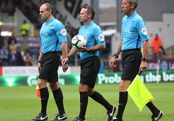3 Top Tips for Aspiring Football Referees