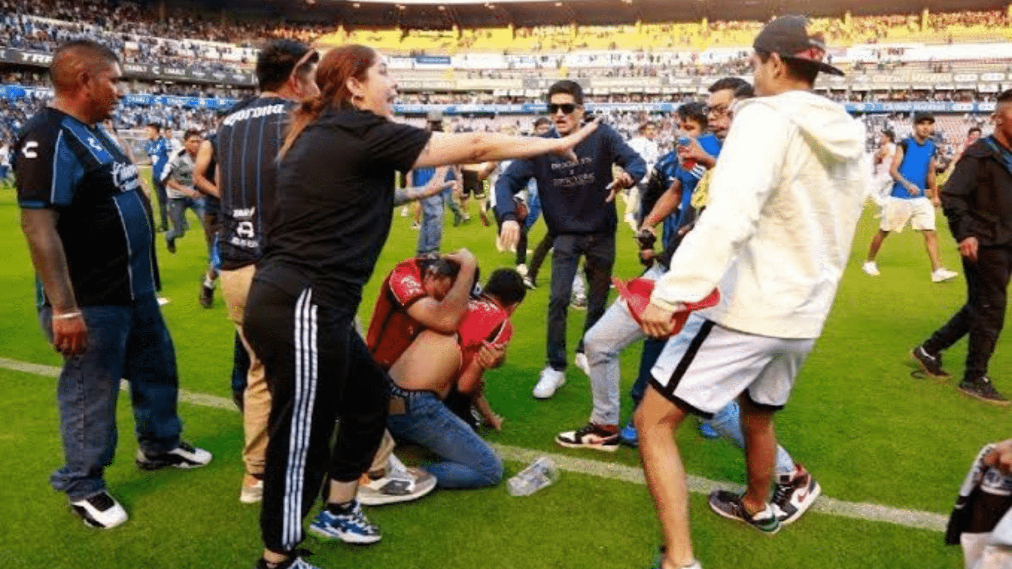 22 Injured in Suspended Liga MX Match due to Fan Violence, My Football Facts